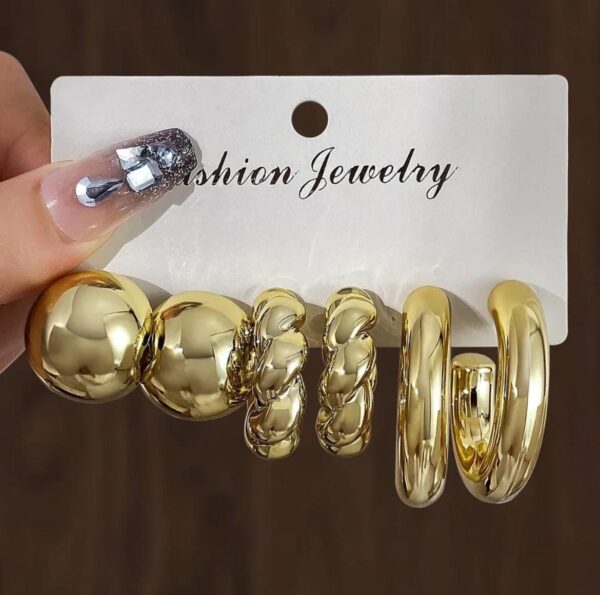 Trendy Statement hoops