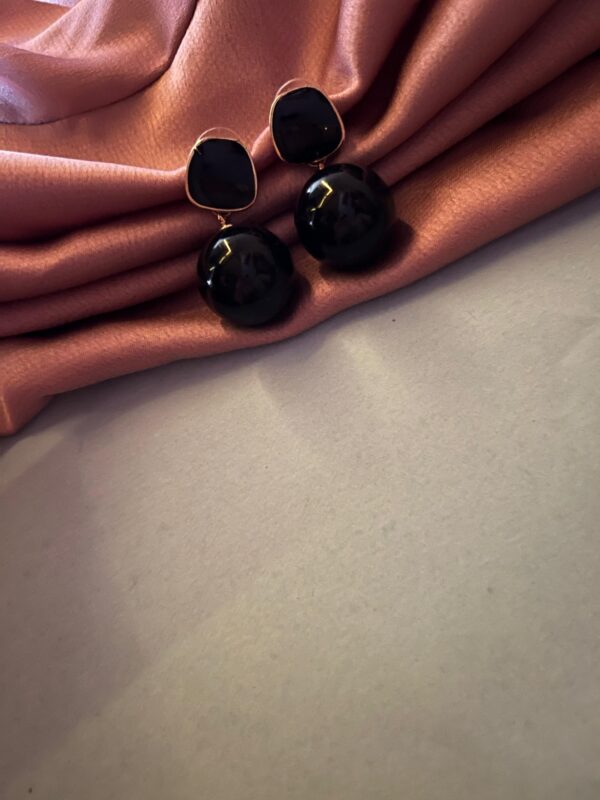 Moon Drop - Korean Black Pearl Earrings