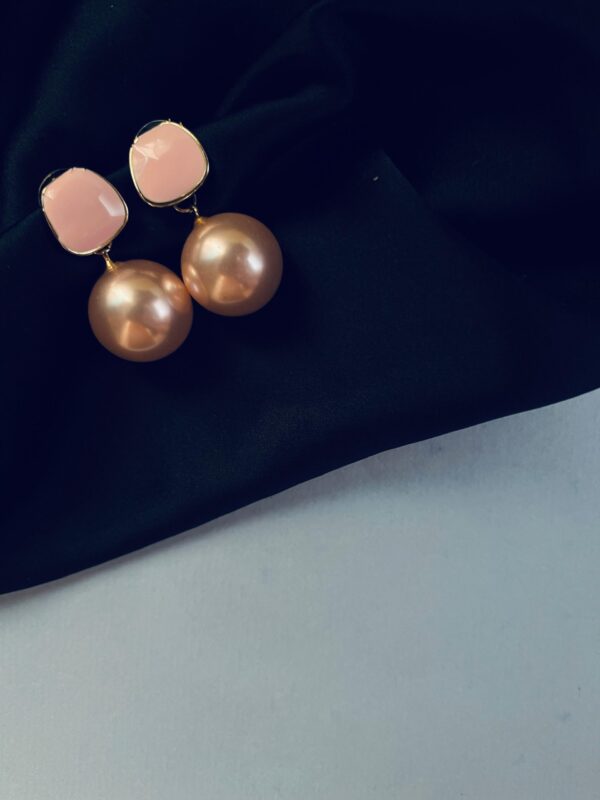Seoul Love - Korean Pearl Earrings