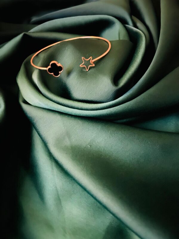 Lucky Luxe - Statement Clover Bracelet