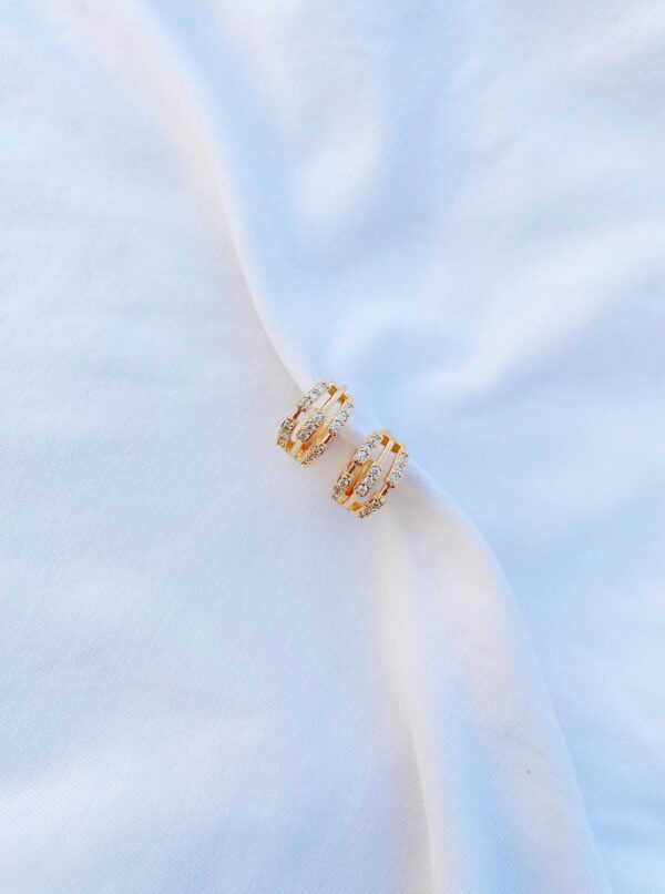 Golden Studs - 001