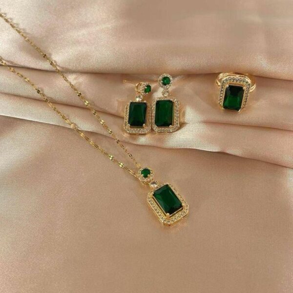 EMERALD ETHEREAL - Green Necklace with earrings and ring - Image 3