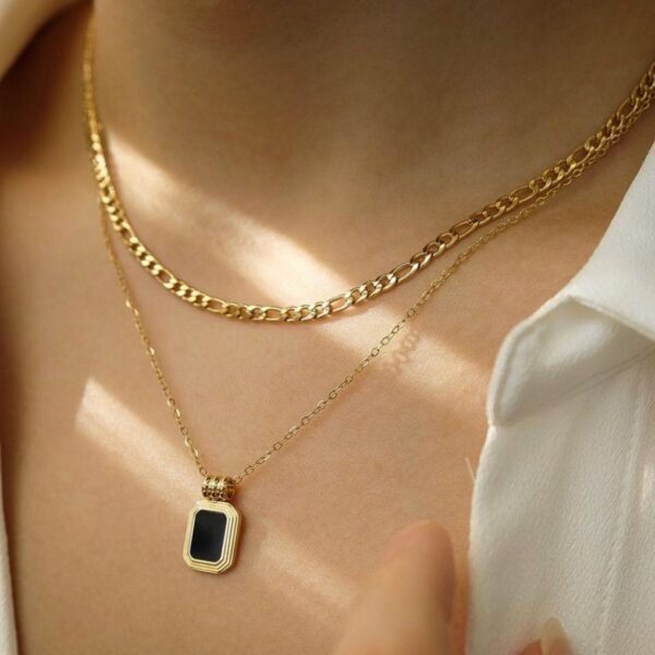 LAYERED ANTI TARNISHED NECKPIECE