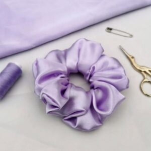 Premium silk satin scrunchie (XL) - Lavender
